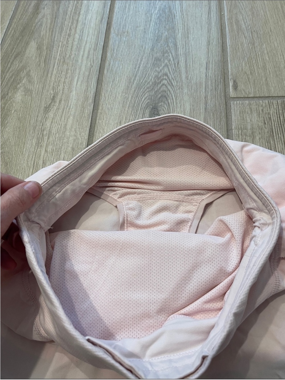 Lululemon Find Your Pace High Rise Shorts 3" Strawberry Milkshake Sz 6 Rare - Picture 8 of 12